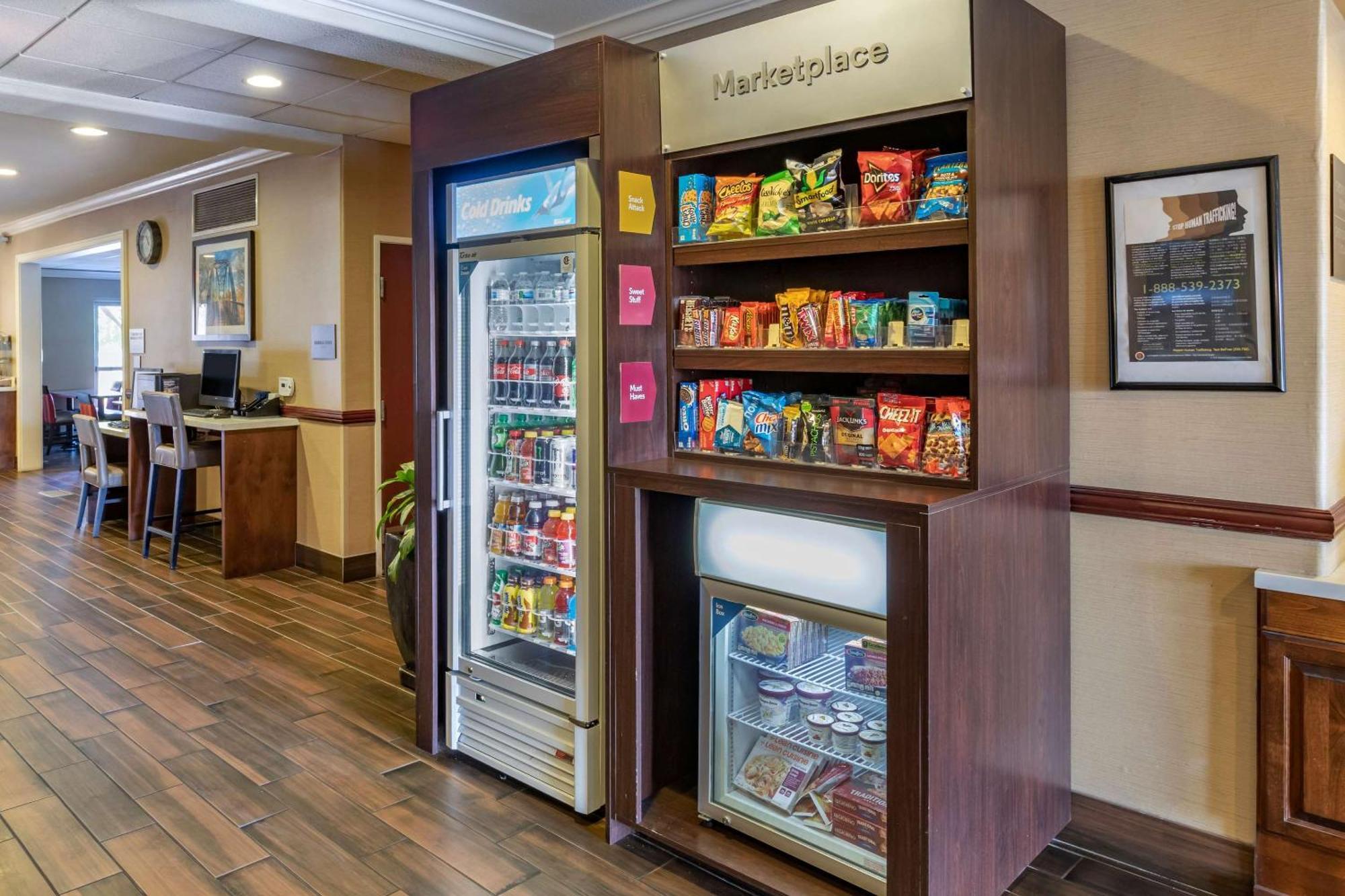 Stevenson Ranch Comfort Suites Near Six Flags Magic Mountain מראה חיצוני תמונה
