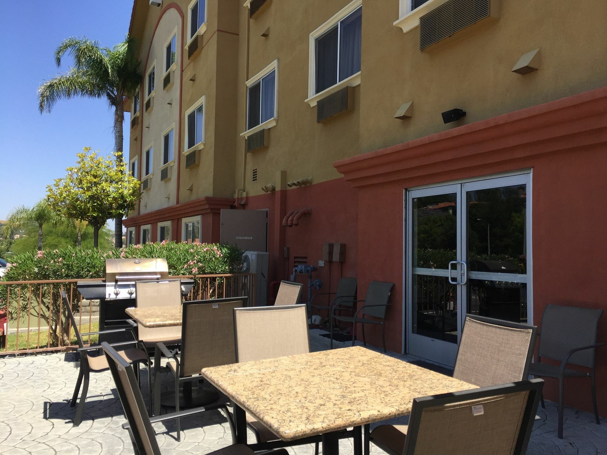 Stevenson Ranch Comfort Suites Near Six Flags Magic Mountain מראה חיצוני תמונה